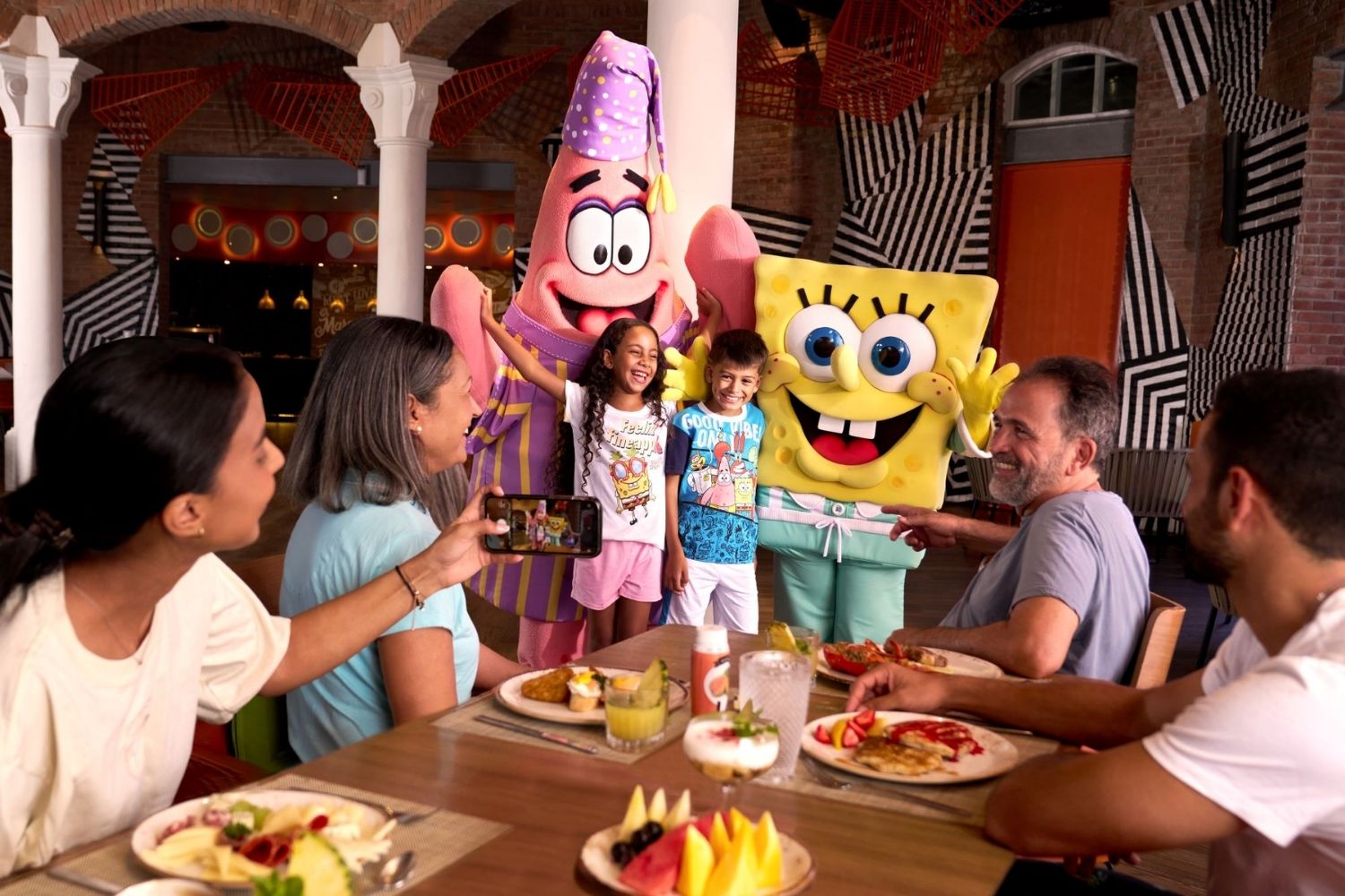 Desayuno con personajes, Pajama Jam
