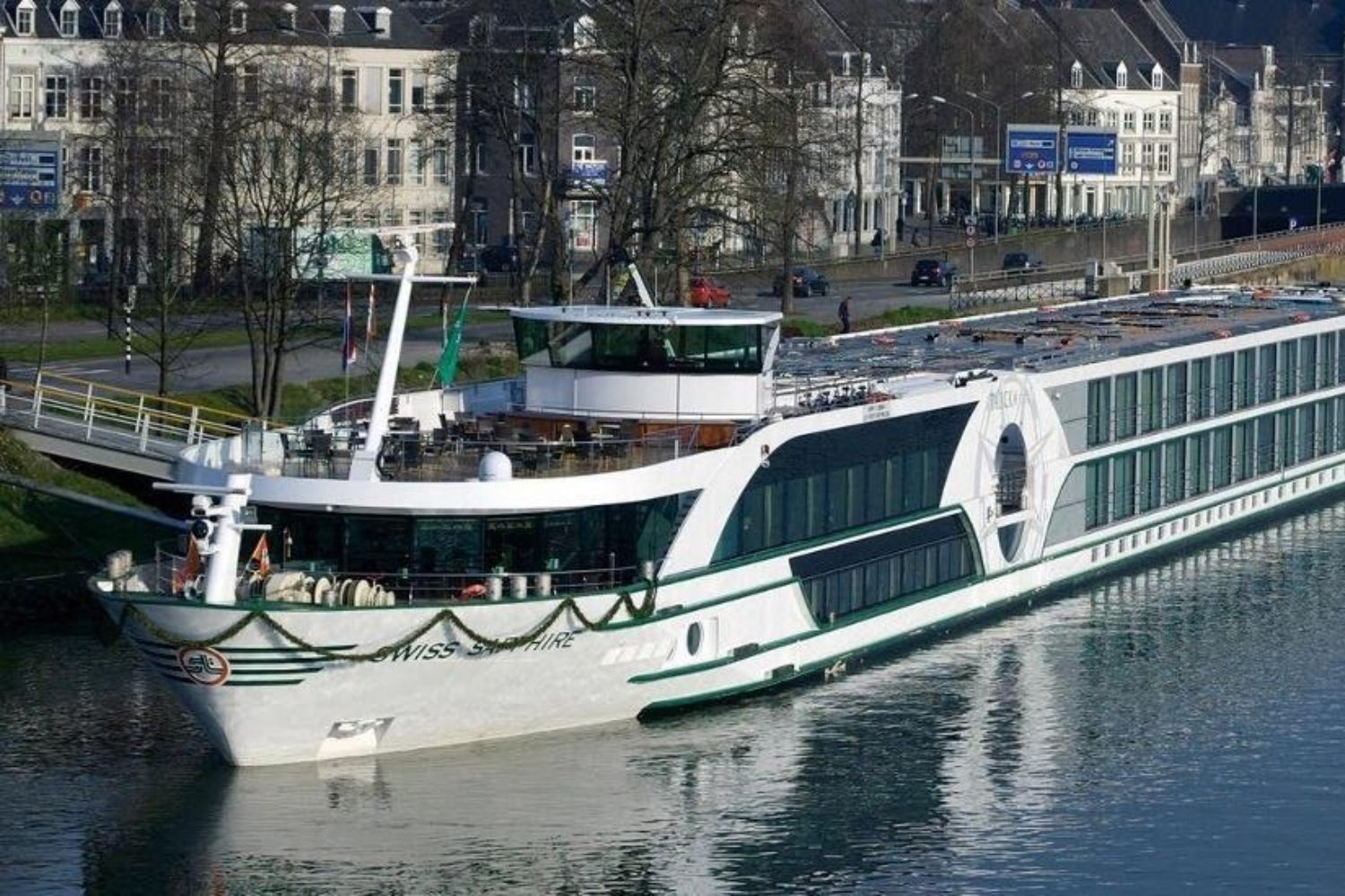 MS Swiss Sapphire, Crucero
